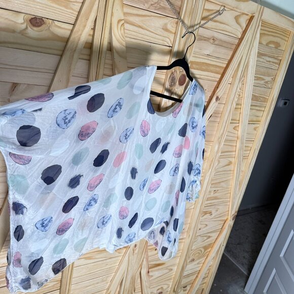 Extra Large Oversized, White, Lightweight, Top - Picture 2 of 11